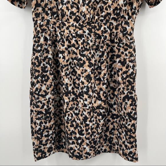 BCBGENERATION Dress Cutout Spotted Short Sleeve Animal Print Mini Pockets SZ 8 - Picture 9 of 13